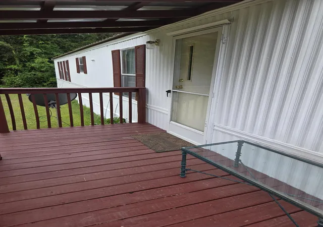 Homes for sale in Berea, KY | 2174 Lambert Rd, Berea, KY 40403 | MLS# 26013818