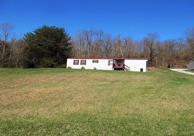 Homes for sale in Berea, KY | 2174 Lambert Rd, Berea, KY 40403 | MLS# 26013818