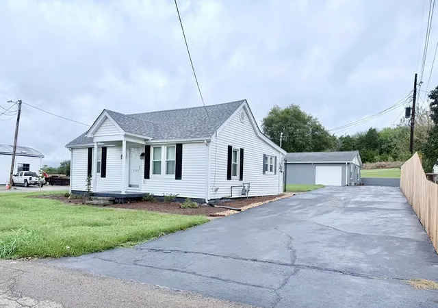 1st image of 2210 Princeton Rd, Hopkinsville, KY 42240 | MLS# 26013791