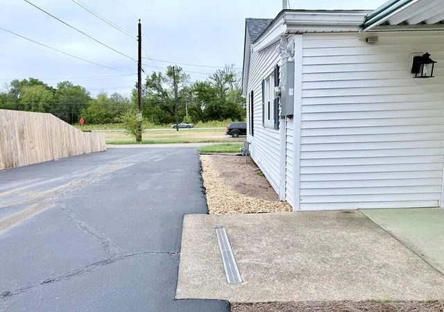 32nd image of 2210 Princeton Rd, Hopkinsville, KY 42240 | MLS# 26013791