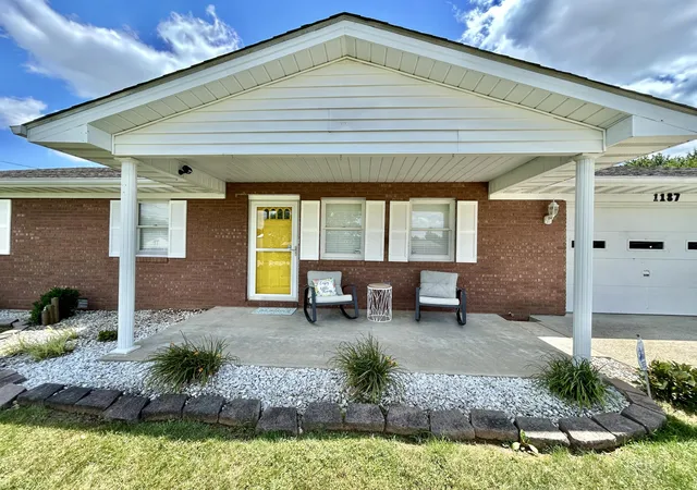 Photo 2 of Single family home for sale at 1187 Parkers Ml Rd, Somerset, KY 42501 | MLS# 26013891 | Listing updated on 2026-09-14