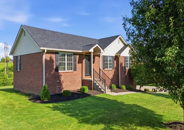 Homes for sale in Richmond, KY | 790 Boone Trail Rd, Richmond, KY 40475 | MLS# 26013987