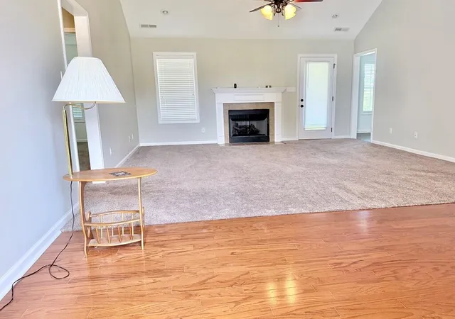 Photo 2 of Single family home for sale at 210 Westminster Pl, Hopkinsville, KY 42240 | MLS# 26013798 | Listing updated on 2026-06-17