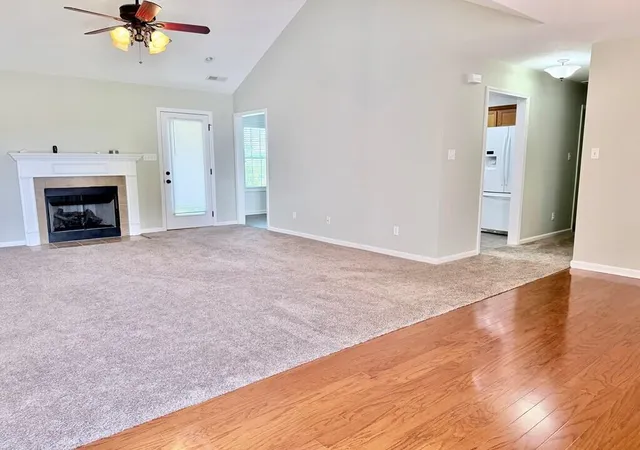 Photo 3 of Single family home for sale at 210 Westminster Pl, Hopkinsville, KY 42240 | MLS# 26013798 | Listing updated on 2026-06-17
