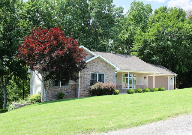 Photo 3 of Single family home for sale at 267 Sun Hl Cir, Cadiz, KY 42211 | MLS# 26014547 | Listing updated on 2026-07-28