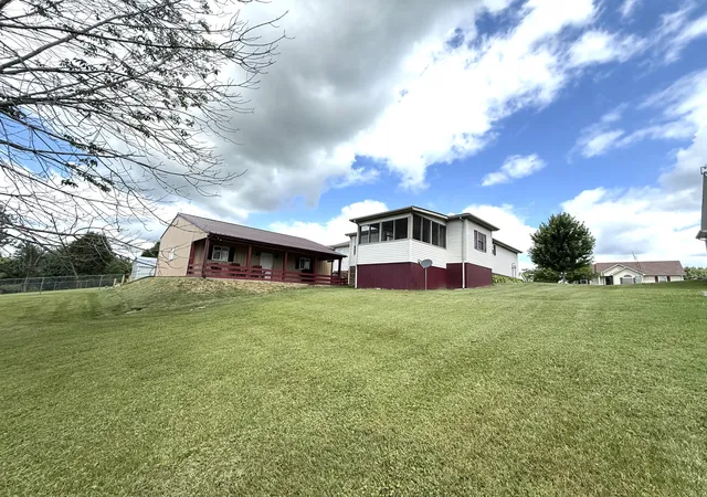 Homes for sale in Lancaster, KY | 143 Deer Run, Lancaster, KY 40444 | MLS# 26013832
