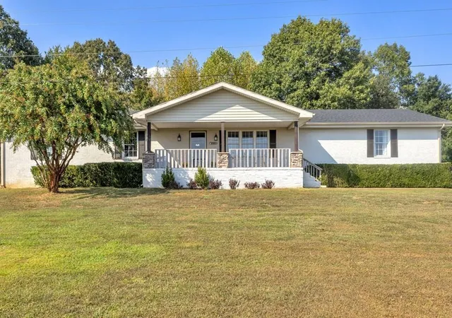 Homes for sale in Crofton, KY | 2580 Crofton Dawson Rd, Crofton, KY 42217 | MLS# 26013839