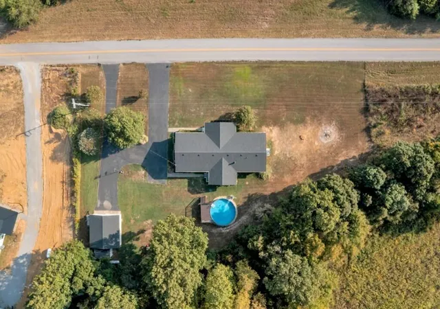 Homes for sale in Crofton, KY | 2580 Crofton Dawson Rd, Crofton, KY 42217 | MLS# 26013839