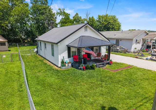 Homes for sale in Somerset, KY | 413 N N Harvey Ave #413, Somerset, KY 42503 | MLS# 26013882