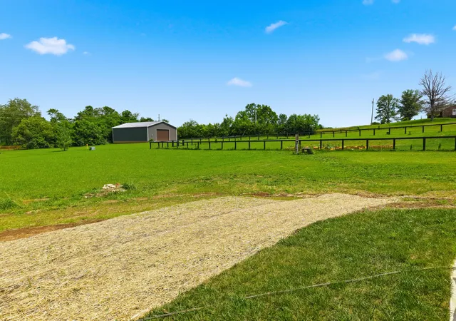 34th image of 100 Kirk Dr, Nicholasville, KY 40356 | MLS# 26013860