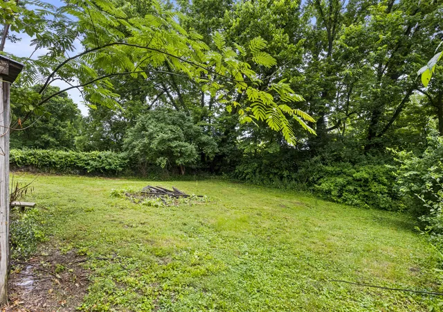 Homes for sale in Paris, KY | 658 Higgins Ave, Paris, KY 40361 | MLS# 26015822