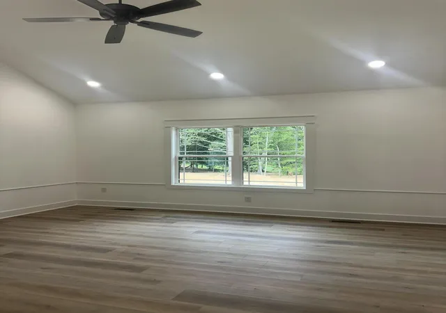 Photo 4 of Single family home for sale at 10 Mercato Dr, Somerset, KY 42503 | MLS# 26013938 | Listing updated on 2026-06-17