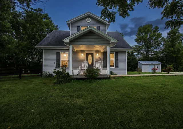 Homes for sale in Winchester, KY | 5977 Mount Sterling Rd, Winchester, KY 40391 | MLS# 26016440
