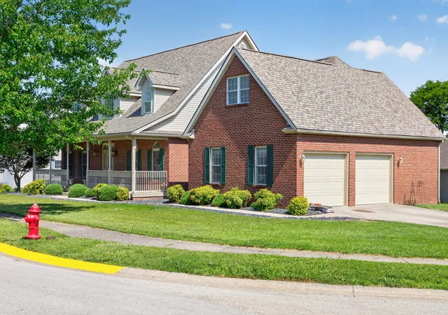 Homes for sale in Mount Sterling, KY | 936 Hunter Trl, Mount Sterling, KY 40353 | MLS# 26015107