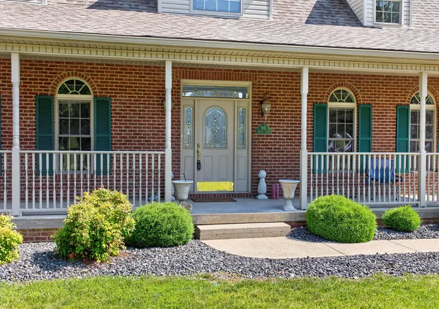 Photo 3 of Sale Pending at 936 Hunter Trl, Mount Sterling, KY 40353 | MLS# 26015107 | Listing updated on 2026-08-27