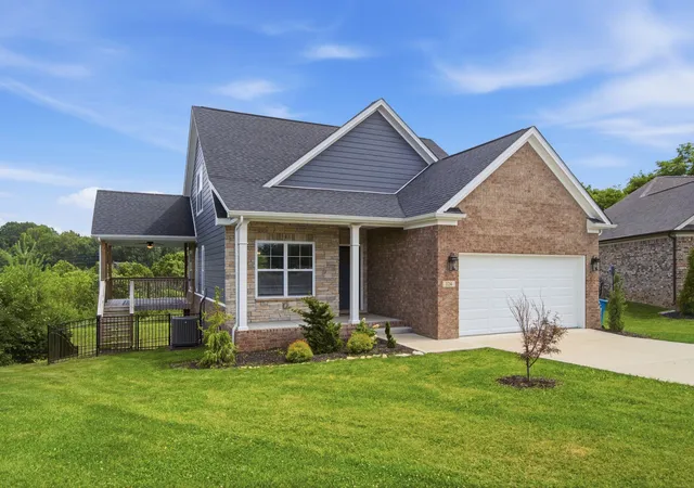 2nd image of 124 White Pine Ct, Frankfort, KY 40601 | MLS# 26014093