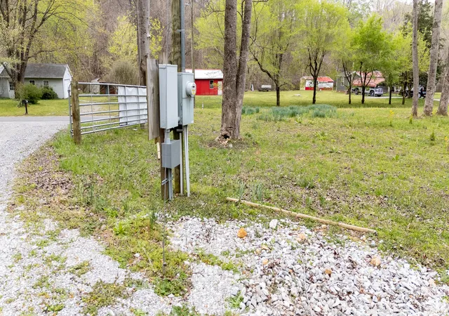 Homes for sale in Eddyville, KY | 620 Perry Springs Rd, Eddyville, KY 42038 | MLS# 26014583