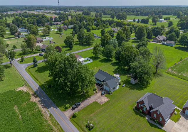 49th image of 7110 Contest Rd, Paducah, KY 42001 | MLS# 26016583