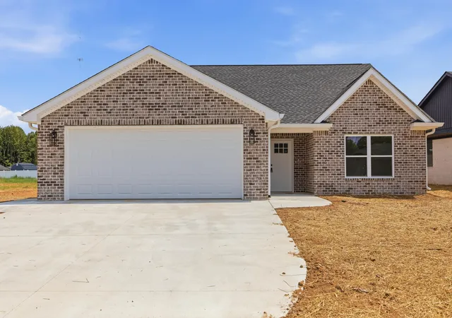 Photo 1 of Sale Pending at 110 Clover Crescent, Paducah, KY 42003 | MLS# 26022605 | Listing updated on 2026-08-22