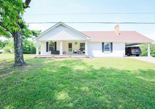 Homes for sale in Benton, KY | 1763 Dogtown Rd, Benton, KY 42025 | MLS# 26016723