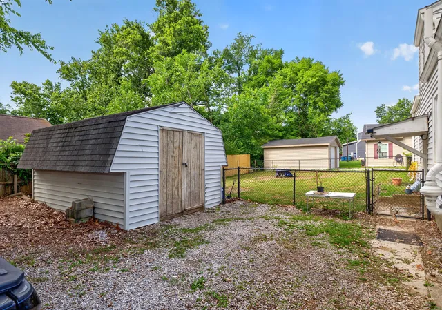 Homes for sale in Lawrenceburg, KY | 109 W Broadway St, Lawrenceburg, KY 40342 | MLS# 26013954
