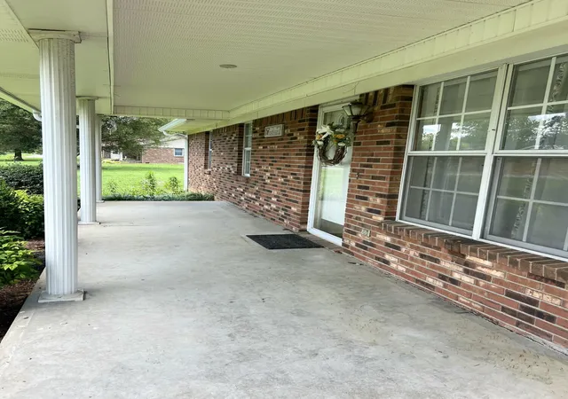 3rd image of 134 Cherokee Ave, Russell Springs, KY 42642 | MLS# 26014111