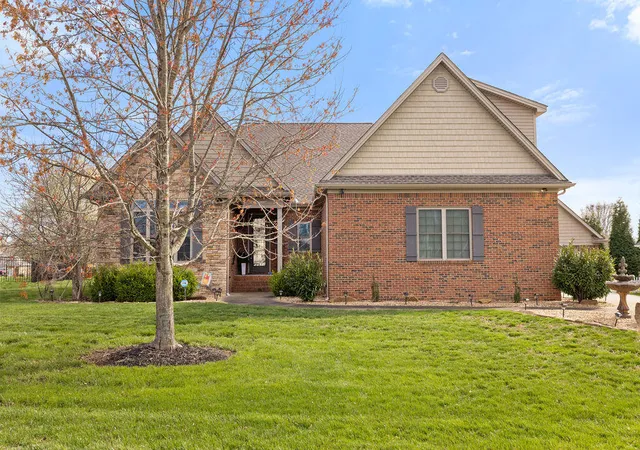 2nd image of 125 Pershing Wy, Paducah, KY 42001 | MLS# 26014067