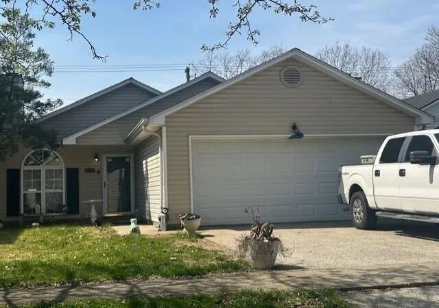 Photo 1 of Single family home for sale at 2033 Coriander Ln, Lexington, KY 40505 | MLS# 26019795 | Listing updated on 2026-10-13