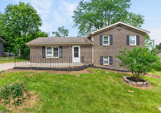 Photo 1 of Sale Pending at 222 Martin Dr, Richmond, KY 40475 | MLS# 26013967 | Listing updated on 2026-09-12