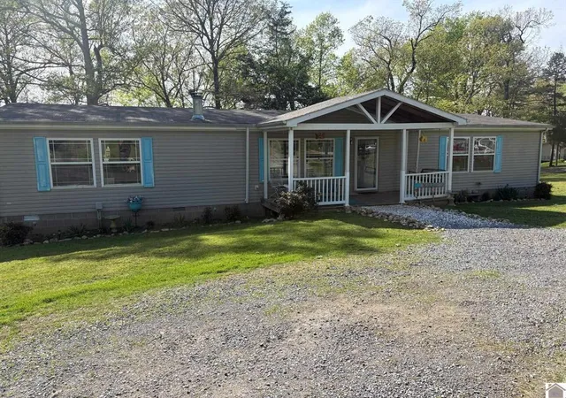 Homes for sale in Benton, KY | 243 Washburn Rd, Benton, KY 42025 | MLS# 26015308