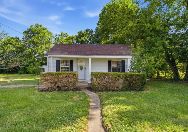 Homes for sale in Wilmore, KY | 1100 Pekin Pike, Wilmore, KY 40390 | MLS# 26013998