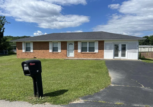 Homes for sale in Morehead, KY | 67 N Clayton Ln, Morehead, KY 40351 | MLS# 26014094