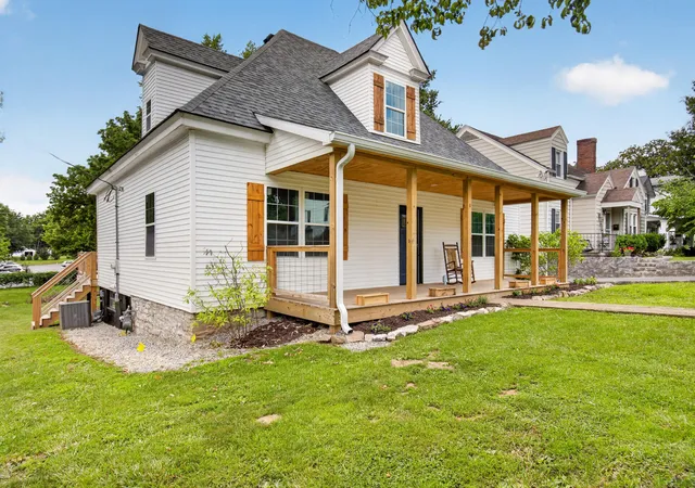 Homes for sale in Danville, KY | 616 E Main St, Danville, KY 40422 | MLS# 26013989