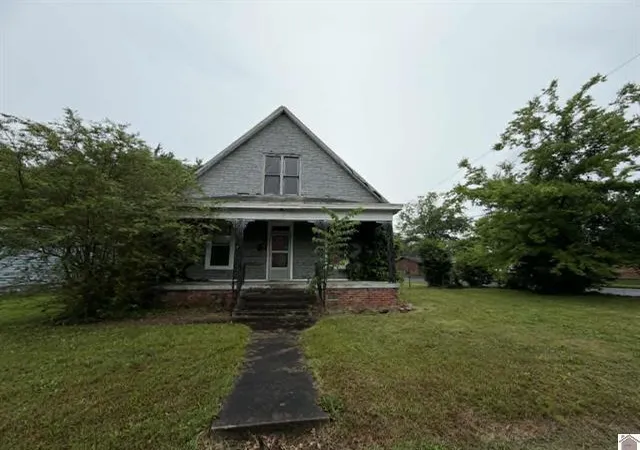 Photo 1 of Single family home for sale at 1244 N 12th Street, Paducah, KY 42001 | MLS# 26019381 | Listing updated on 2026-09-15