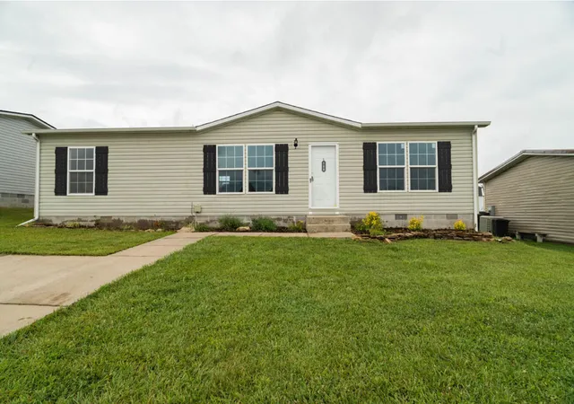 Homes for sale in Falmouth, KY | 108 Blue Jay Cir, Falmouth, KY 41040 | MLS# 26013992