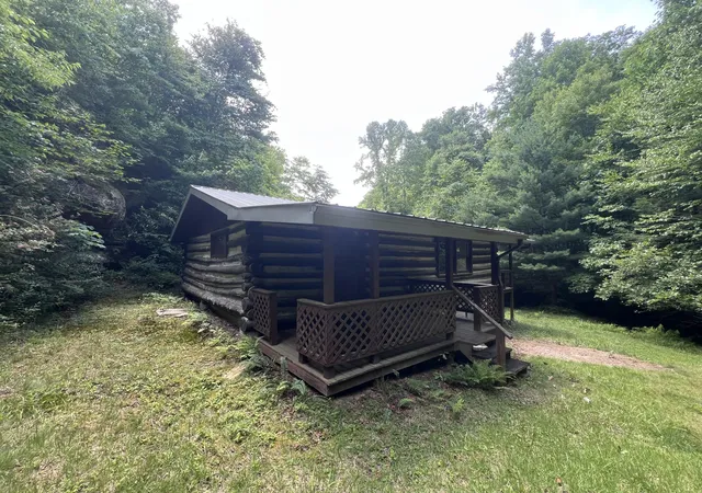 Homes for sale in Pineville, KY | 207 Jim Hollow Rd, Pineville, KY 40977 | MLS# 26013988