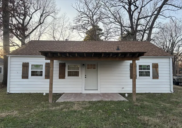 1st image of 949 N 26th St, Paducah, KY 42001 | MLS# 26014184
