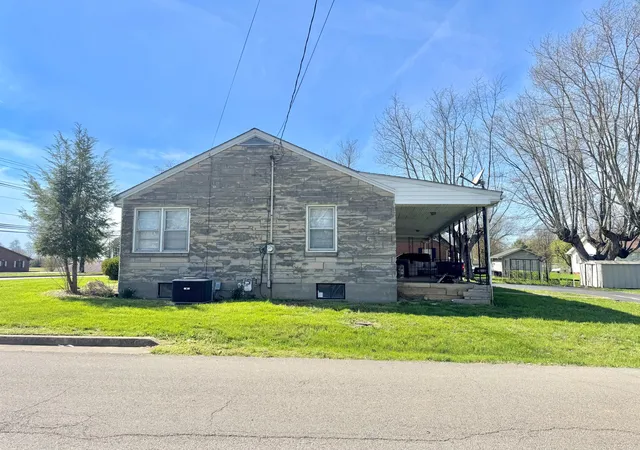 Photo 3 of Single family home for sale at 2107 Murphy St, Camargo, KY 40353 | MLS# 26014022 | Listing updated on 2026-06-17