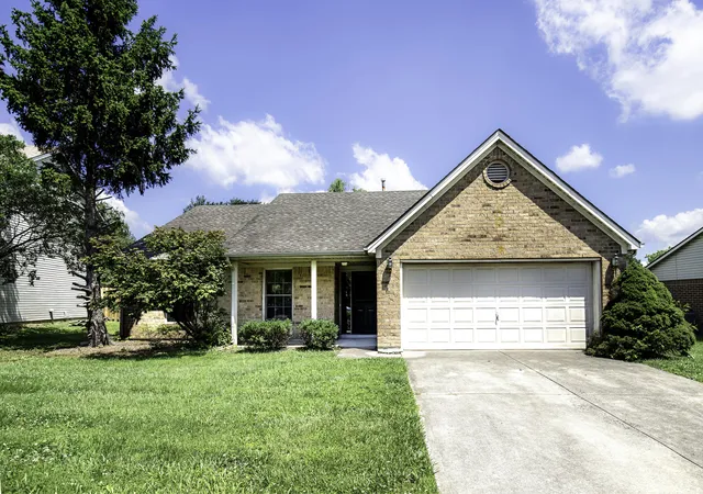 Homes for sale in Versailles, KY | 345 Chestnut Ln, Versailles, KY 40383 | MLS# 26014175