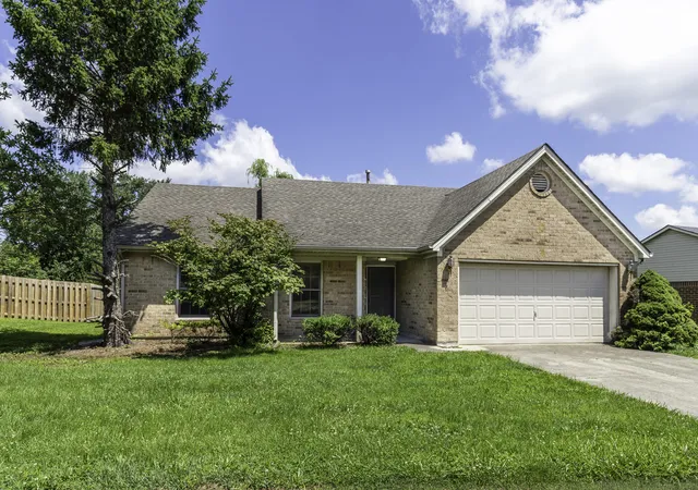 Homes for sale in Versailles, KY | 345 Chestnut Ln, Versailles, KY 40383 | MLS# 26014175