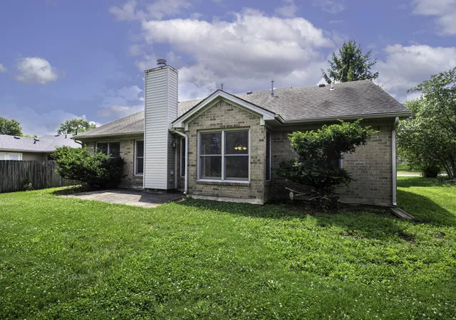 Homes for sale in Versailles, KY | 345 Chestnut Ln, Versailles, KY 40383 | MLS# 26014175