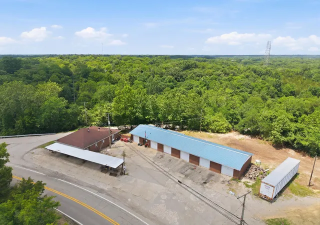 Homes for sale in Frankfort, KY | 2590 Bald Knob Rd, Frankfort, KY 40601 | MLS# 26014029