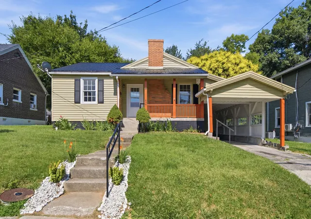 Photo 1 of Sale Pending at 403 N 4th Street, Danville, KY 40422 | MLS# 26014066 | Listing updated on 2026-09-09