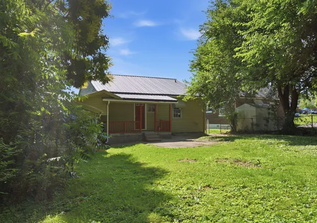Photo 36 of Sale Pending at 403 N 4th Street, Danville, KY 40422 | MLS# 26014066 | Listing updated on 2026-09-09