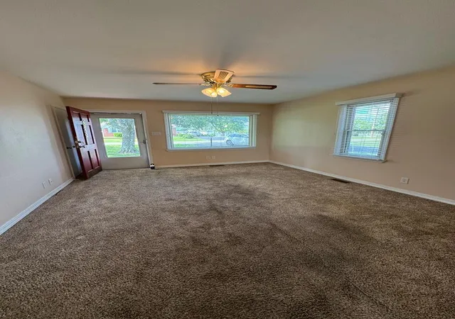 Homes for sale in Hopkinsville, KY | 2913 Seminole Dr, Hopkinsville, KY 42240 | MLS# 26014236