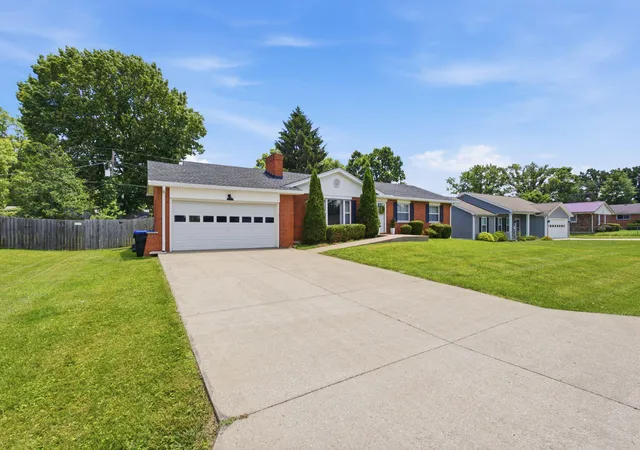 Homes for sale in Frankfort, KY | 207 Bellwood Ct, Frankfort, KY 40601 | MLS# 26014173
