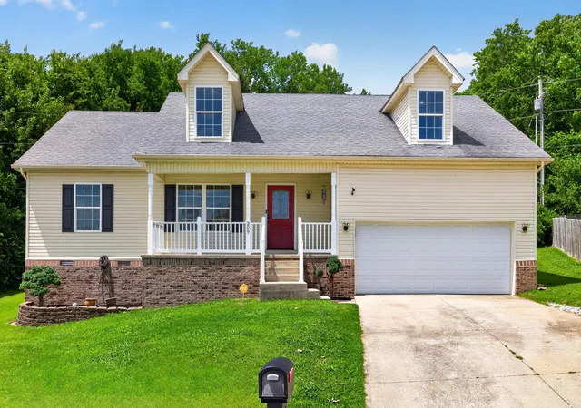 1st image of 209 Connie Ln, Winchester, KY 40391 | MLS# 26015653