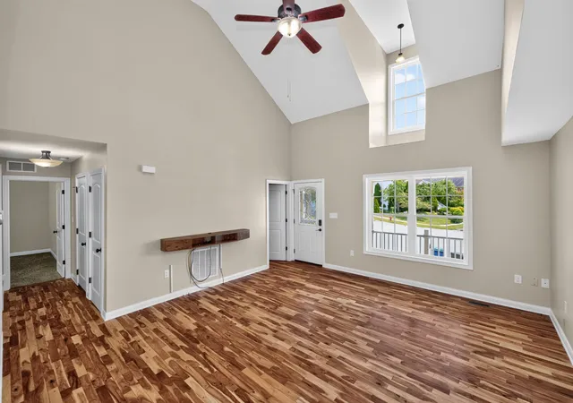 Photo 3 of Sale Pending at 209 Connie Ln, Winchester, KY 40391 | MLS# 26015653 | Listing updated on 2026-09-13