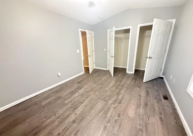 Photo 3 of Single family home for sale at 195 E Jennings #0, Grand Rivers, KY 42045 | MLS# 26017530 | Listing updated on 2026-08-10