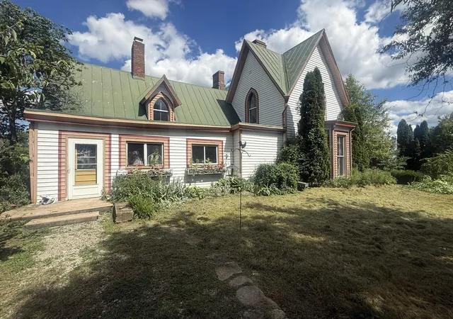 Photo 3 of Sale Pending at 5253 Raymond Rd, Mayslick, KY 41055 | MLS# 26014104 | Listing updated on 2026-08-05